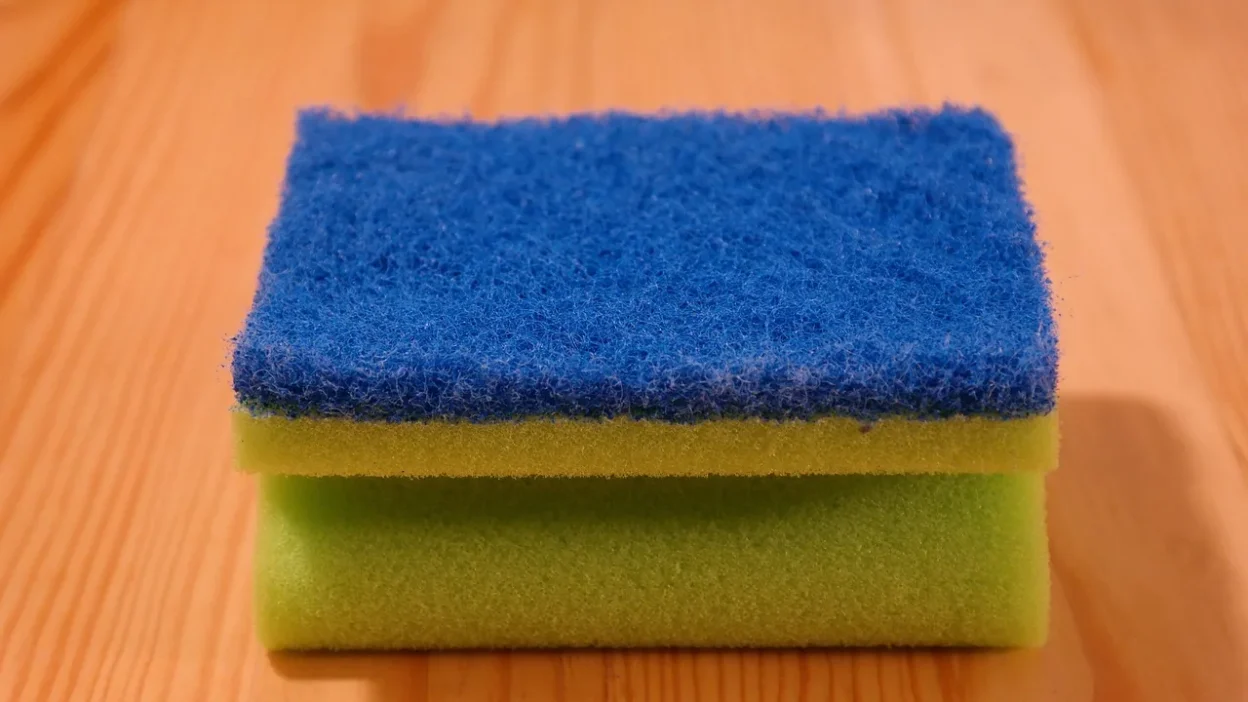 A printable checklist for replacing kitchen sponges, scrub pads, and microfiber cloths to maintain hygiene.
