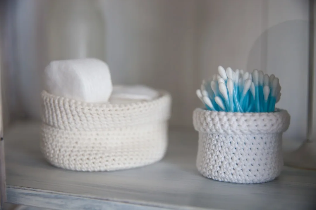 Scrub Brush And Sponge For Cleaning Bathroom Tile